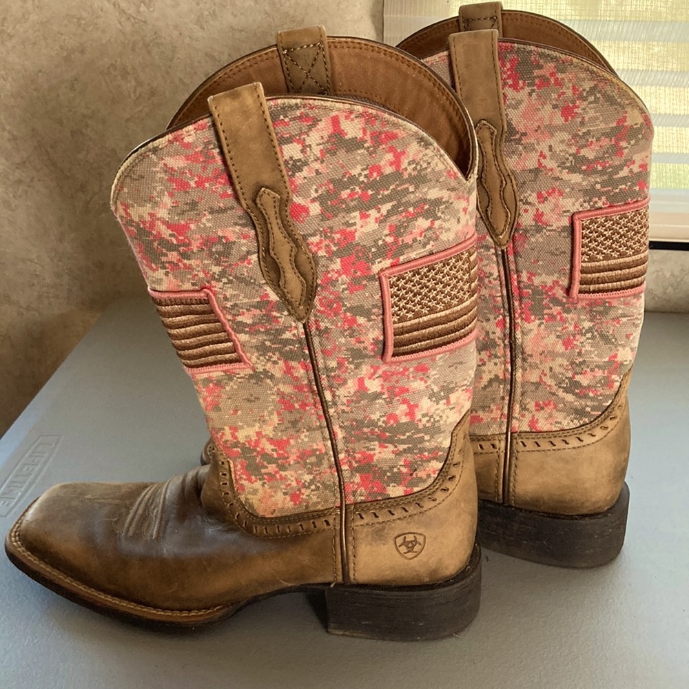 Ariat Western Boot Round Up Pink Camo American Flag Size 7.5 Square Toe